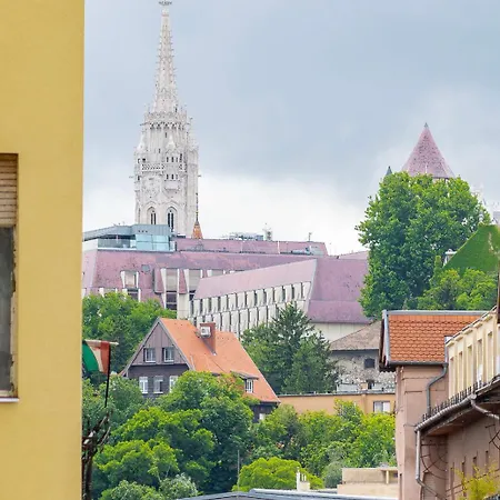 Apartment Spacious Premium Apartment By Buda Castle District *