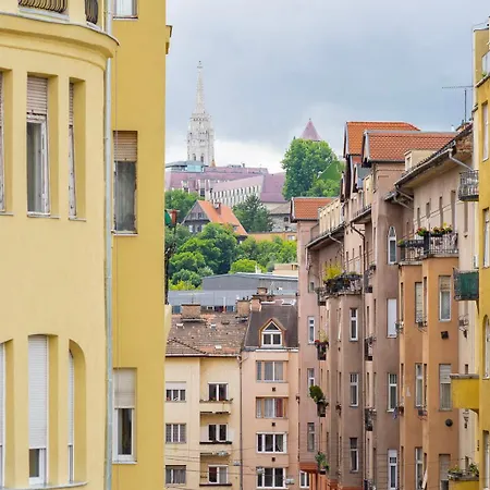 Apartment Spacious Premium Apartment By Buda Castle District