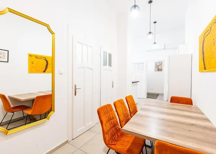Spacious Premium Two-room By Buda Castle Apartmán