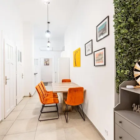 Spacious Premium Two-room By Buda Castle Lägenhet